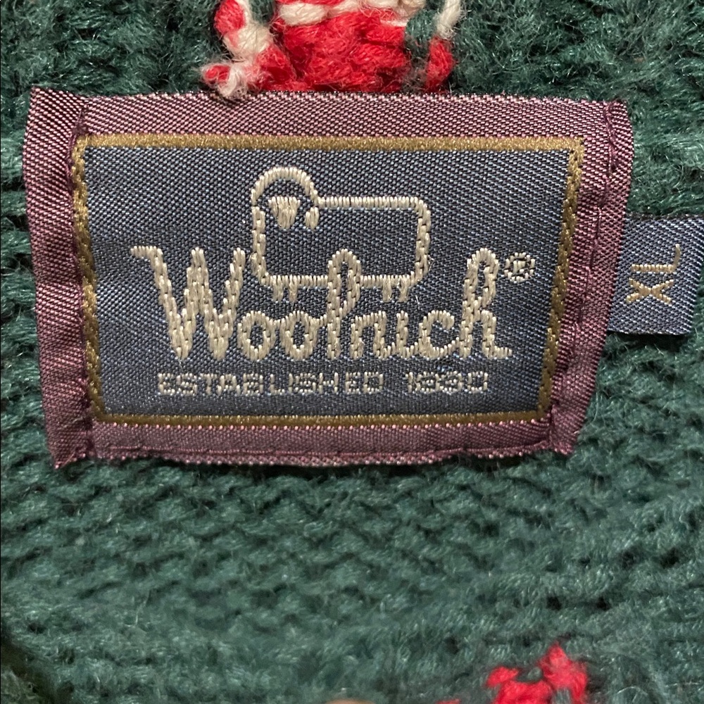Vintage Woolrich Christmas Gingerbread House Sweater w Green and Red Accents - Picture 2 of 12